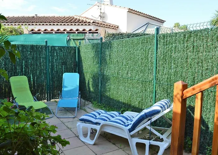 Bo210-203 Mazet 2 Pieces Mezzanine 6 Couchages Bormes Les Mimosas Villa